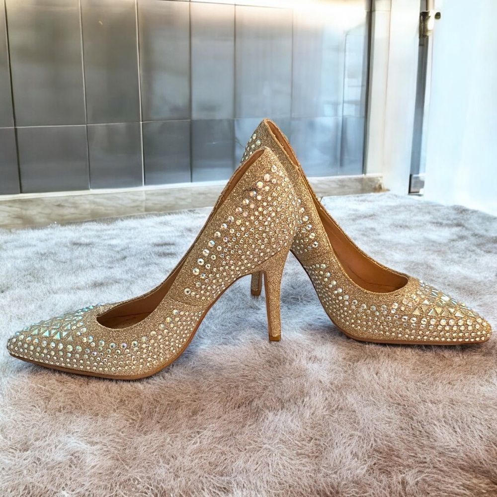 Camden Layne Rose Gold Women's Heels - Picture 2 of 3